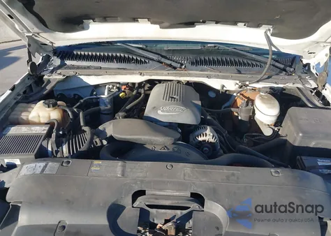 2004 Chevrolet Silverado 1500 Ls z USA, uszkodzony, nr VIN 2GCEK13T741308126